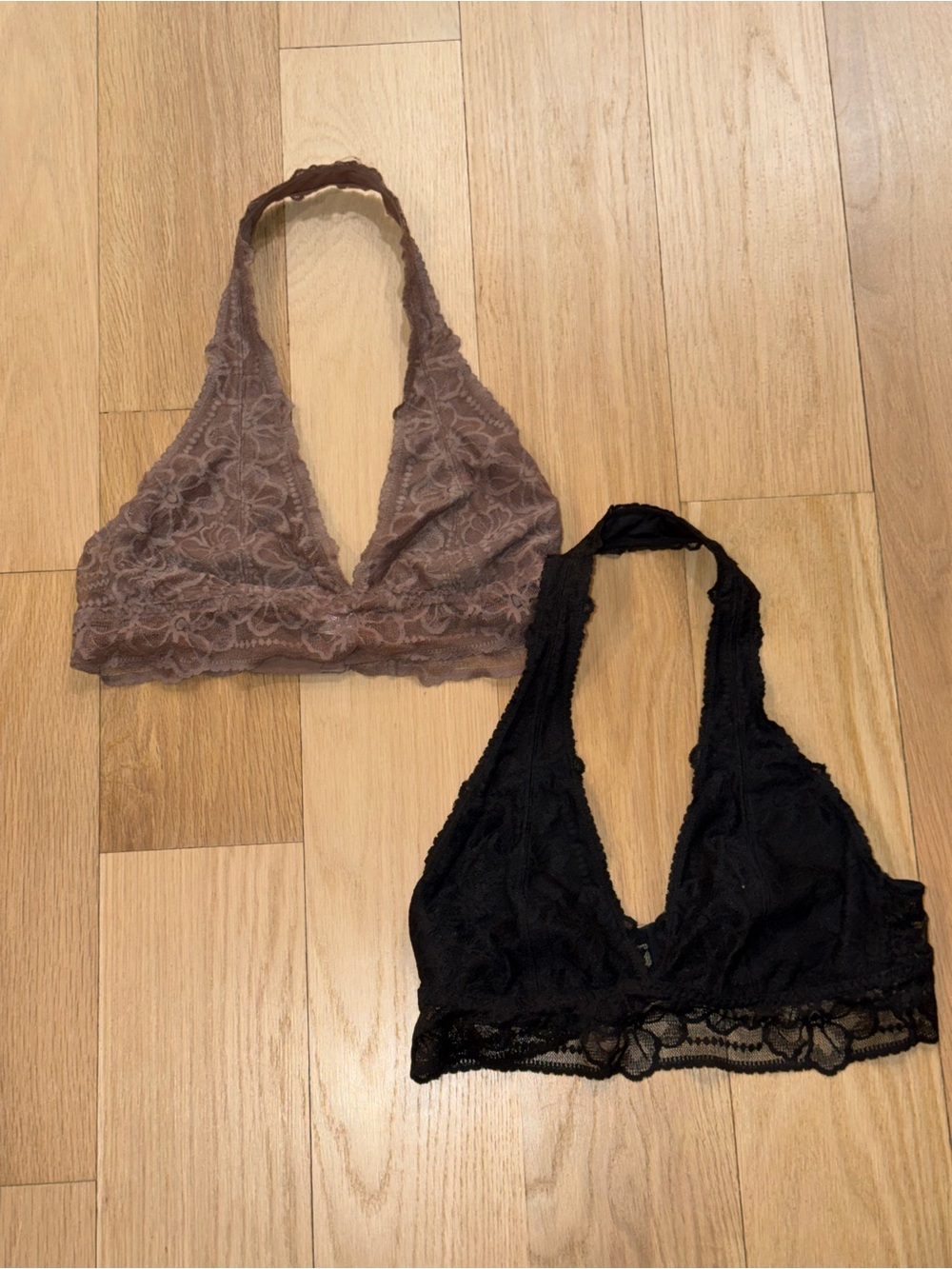 PINK Victoria’s Secret Women’s Lace Halter Bralette Black and Taupe Size Medium